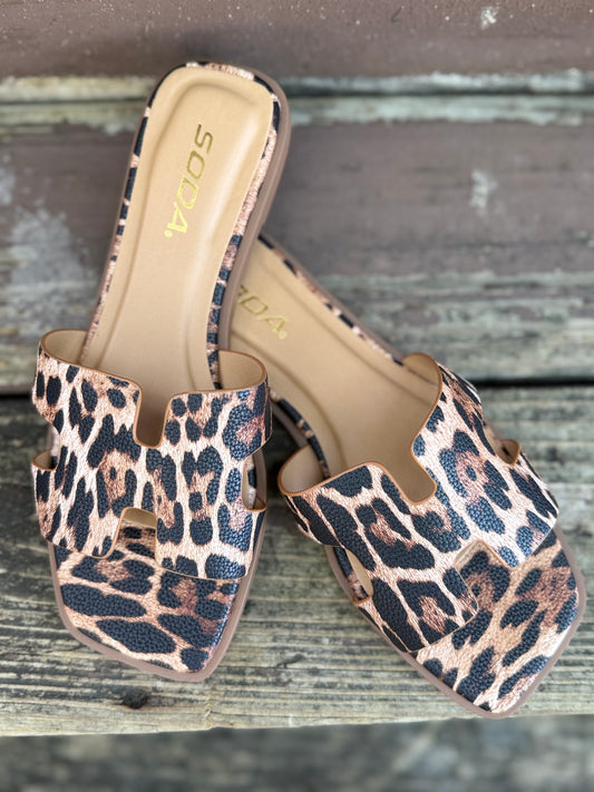 The Savannah Slip On - Leopard