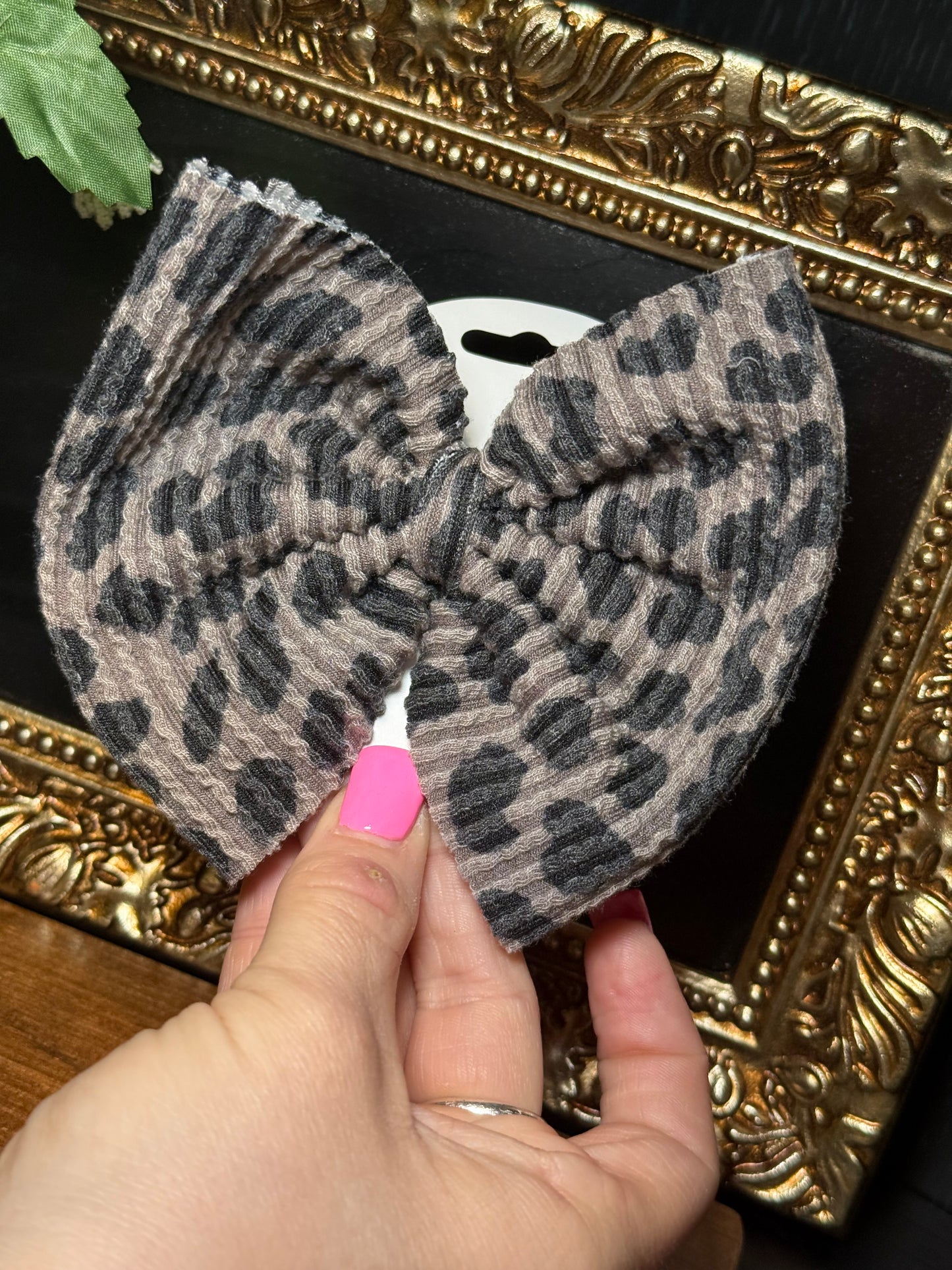 Brown Leopard - Clip Bow