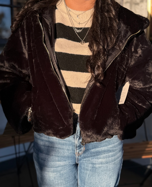 Cuddle Up With Me Jacket - Black