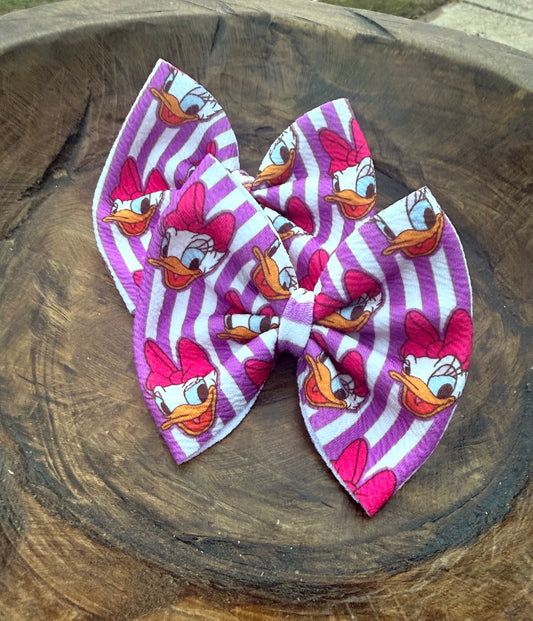 Daisy Duck - Piggies