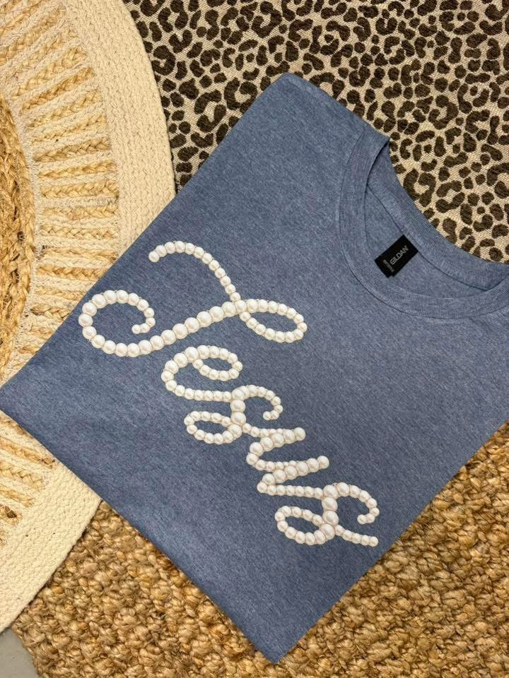 Jesus & Pearls Tee